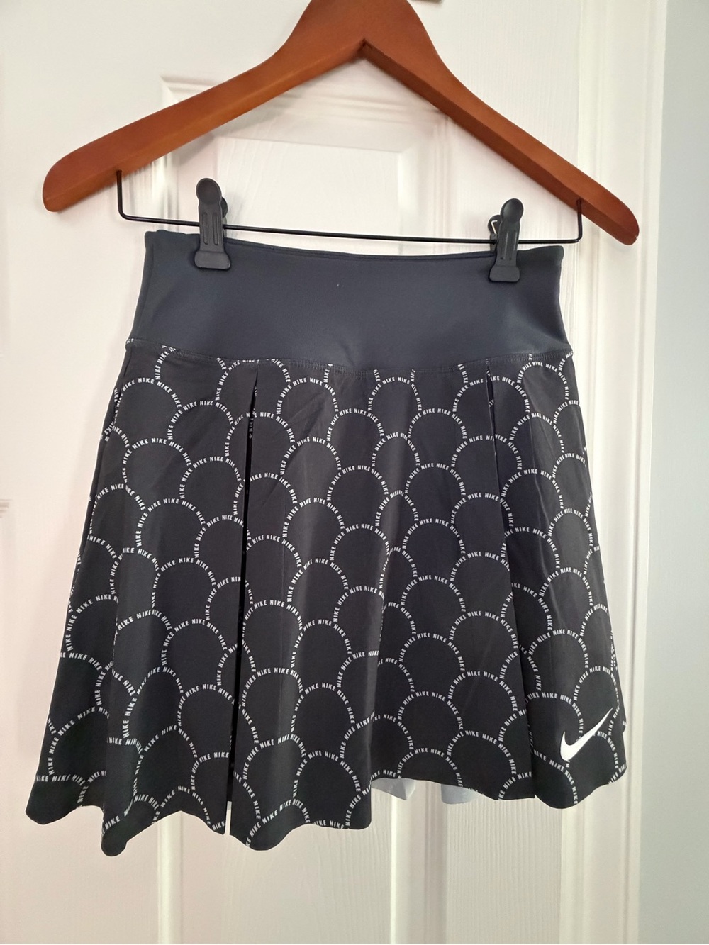 Nike Dark Gray Patterned Athletic Skort